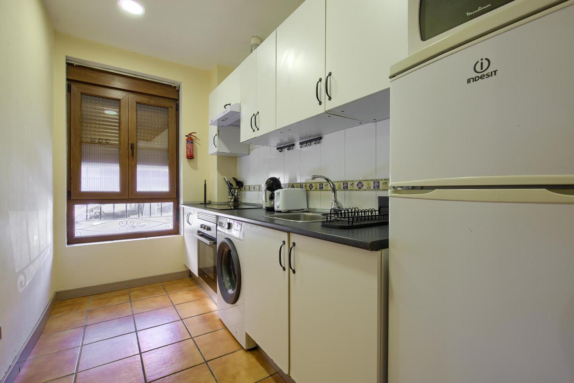 Casona 44 - Apartamento Para 2 Con Wifi, Ac Y Patio Exterior Alcalá de Henares Zewnętrze zdjęcie